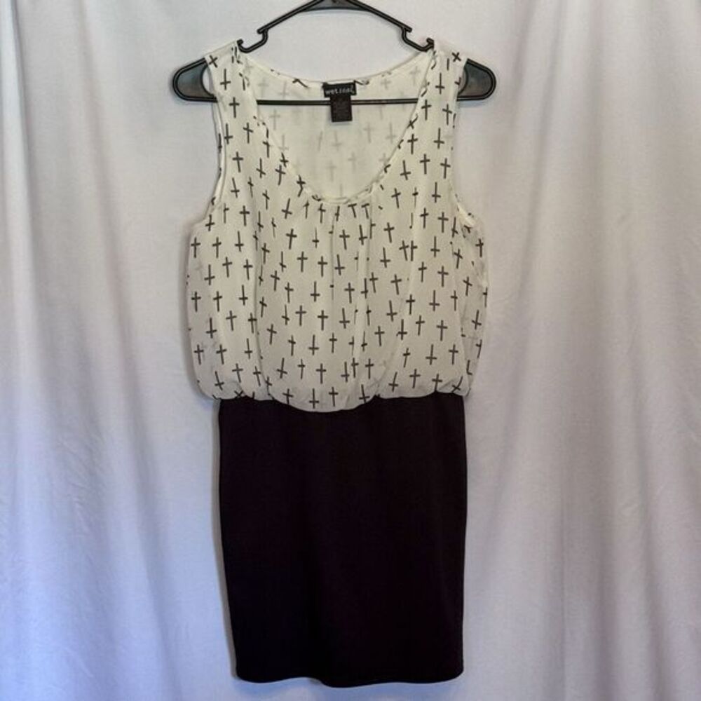 Wet Seal Sleeveless Cross Print Blouson Bodycon Dress Size M Black & White